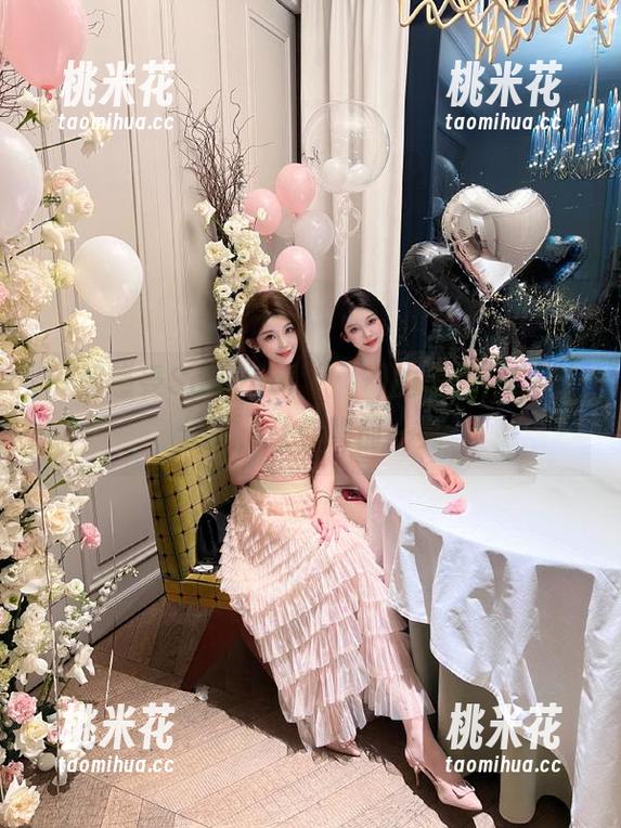 一起感受Seoyool (서율)的美脚：COS分享，让你眼前一亮